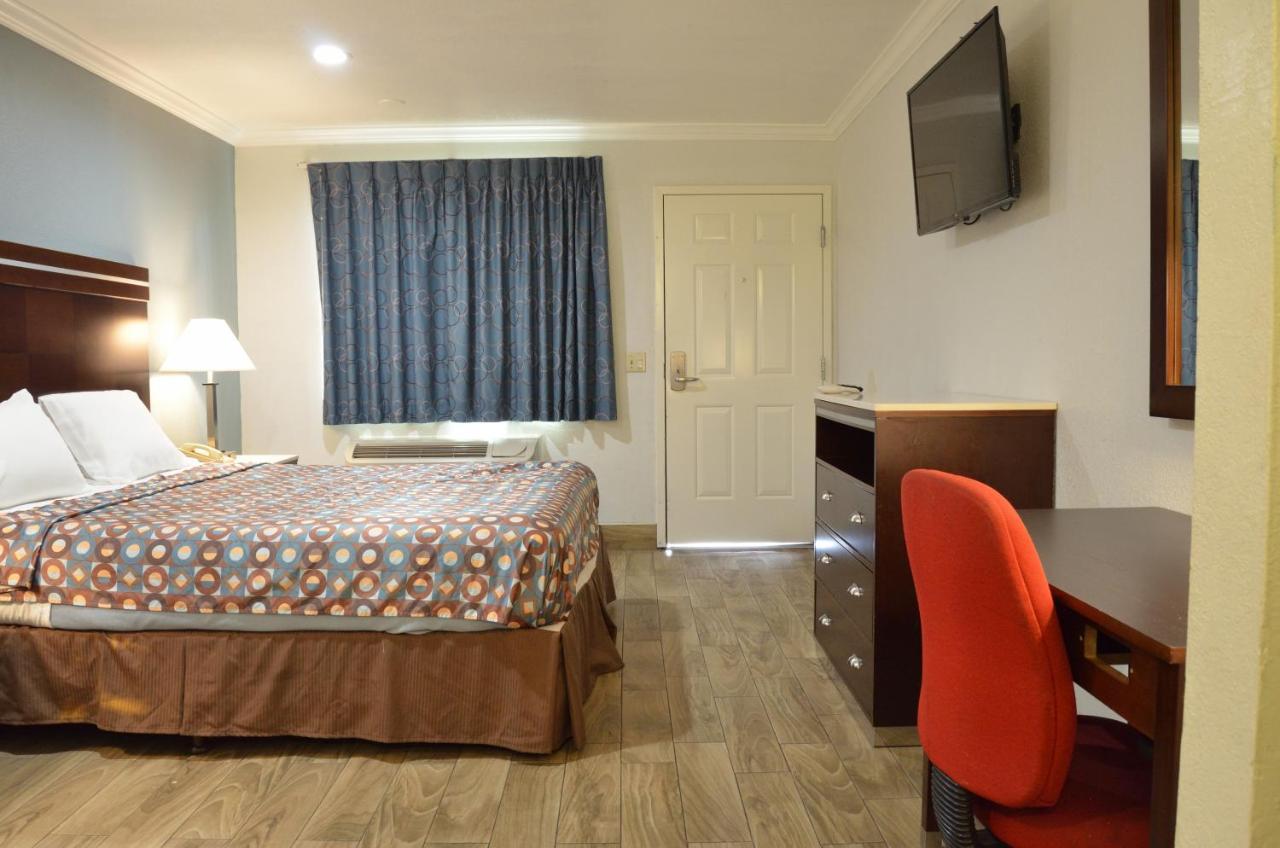 Welcome Inn Корона Екстер'єр фото