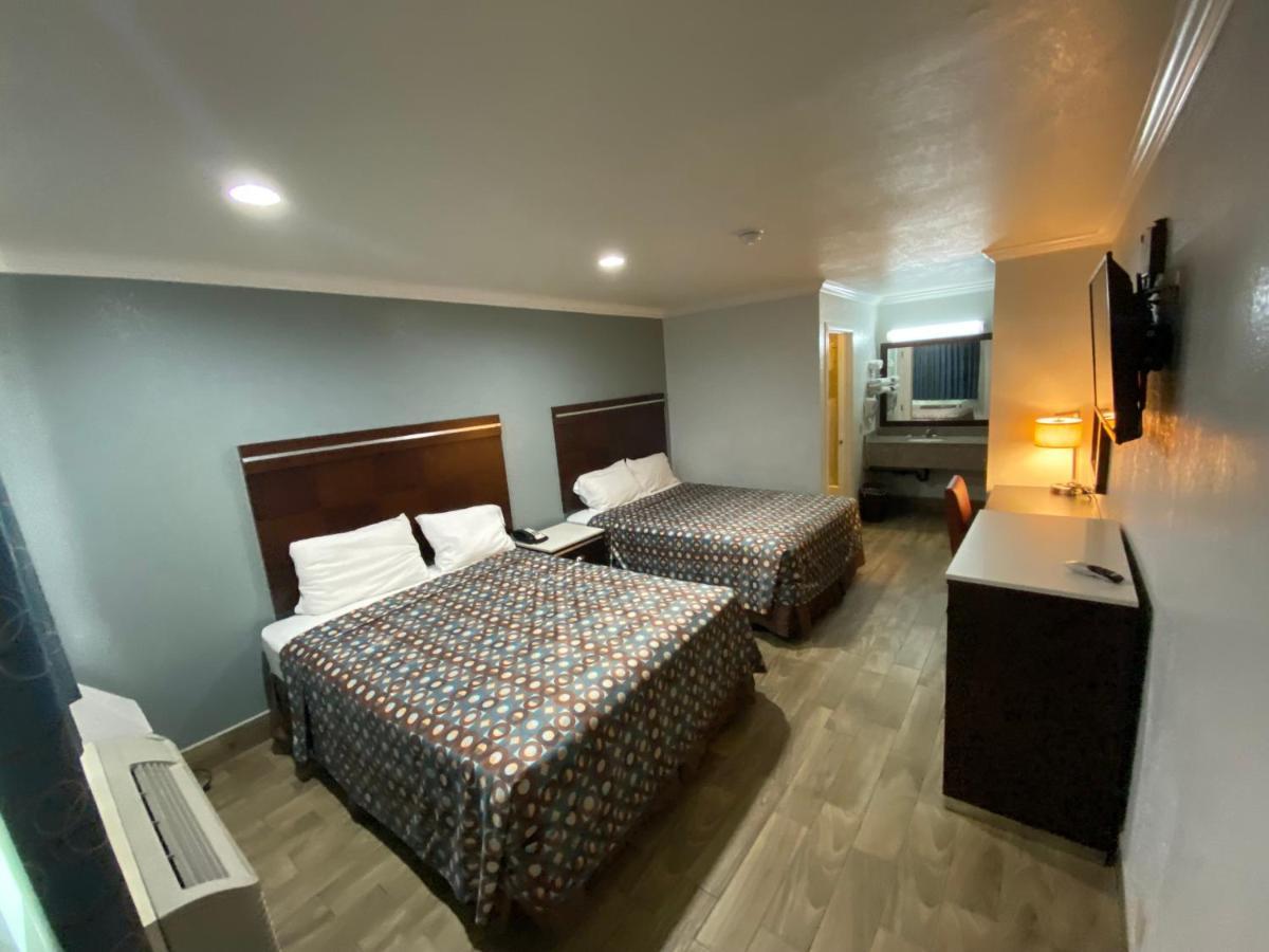 Welcome Inn Корона Екстер'єр фото